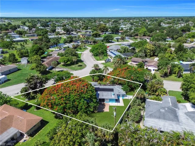 139 E Lake Dr, Lehigh Acres, Florida 33936