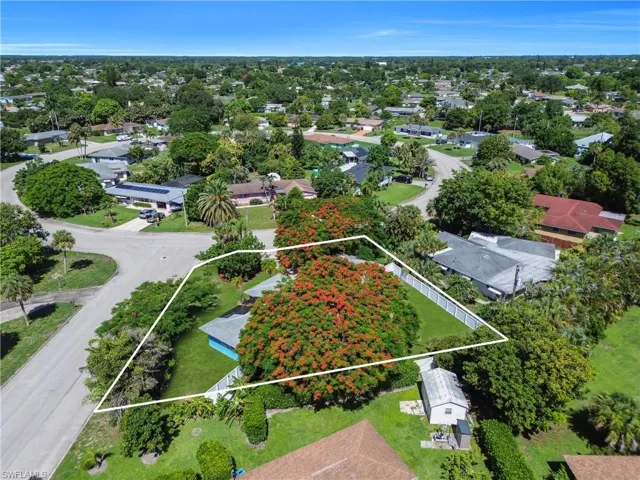 139 E Lake Dr, Lehigh Acres, Florida 33936