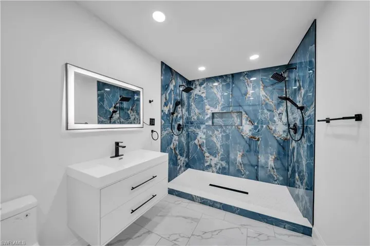 139 E Lake Dr, Lehigh Acres, Florida 33936