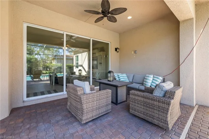 View of patio / terrace with outdoor lounge area