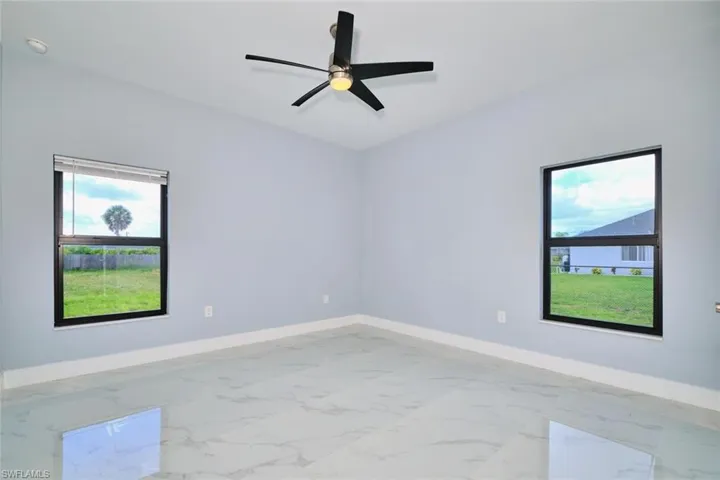 1918 Sw 1st St, Cape Coral, Florida 33991
