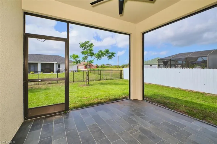 1918 Sw 1st St, Cape Coral, Florida 33991