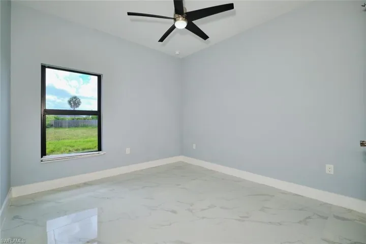 1918 Sw 1st St, Cape Coral, Florida 33991
