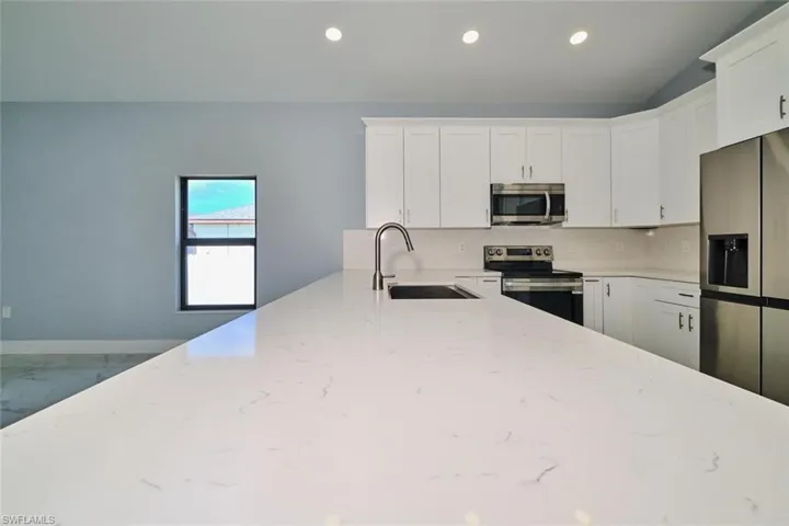 1918 Sw 1st St, Cape Coral, Florida 33991