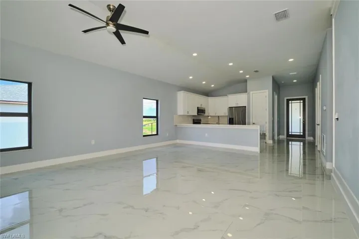 1918 Sw 1st St, Cape Coral, Florida 33991