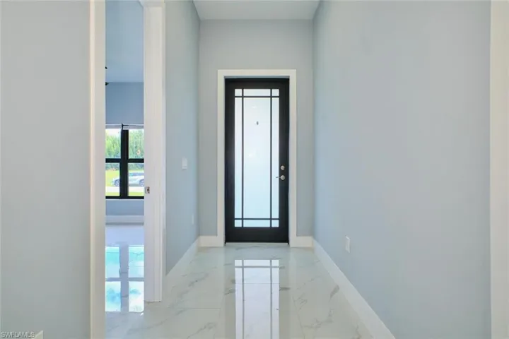 1918 Sw 1st St, Cape Coral, Florida 33991