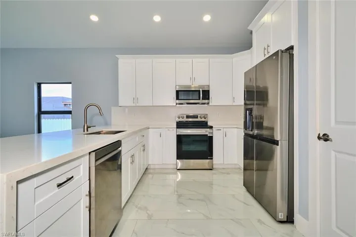 1918 Sw 1st St, Cape Coral, Florida 33991