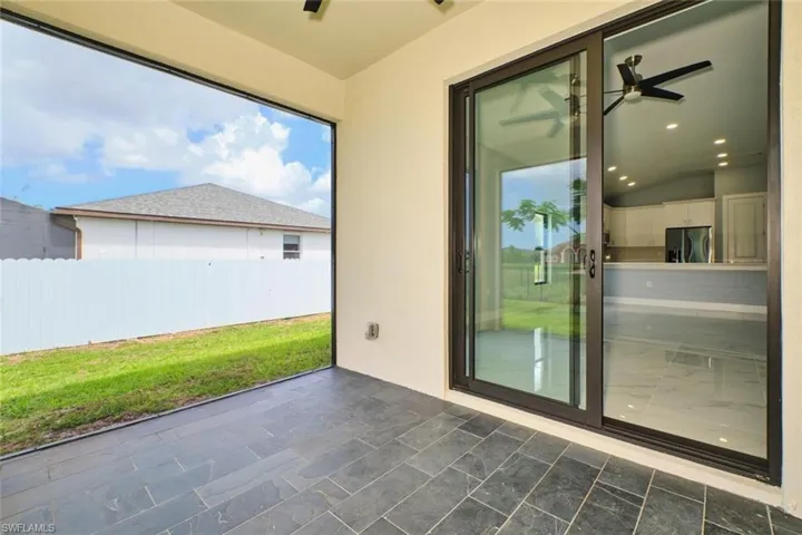 1918 Sw 1st St, Cape Coral, Florida 33991
