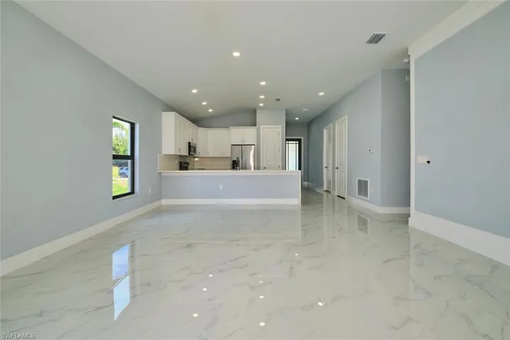 1918 Sw 1st St, Cape Coral, Florida 33991