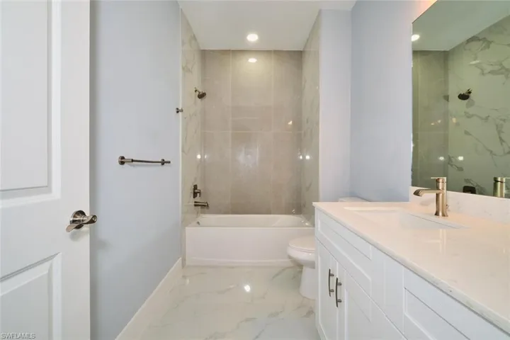 1918 Sw 1st St, Cape Coral, Florida 33991