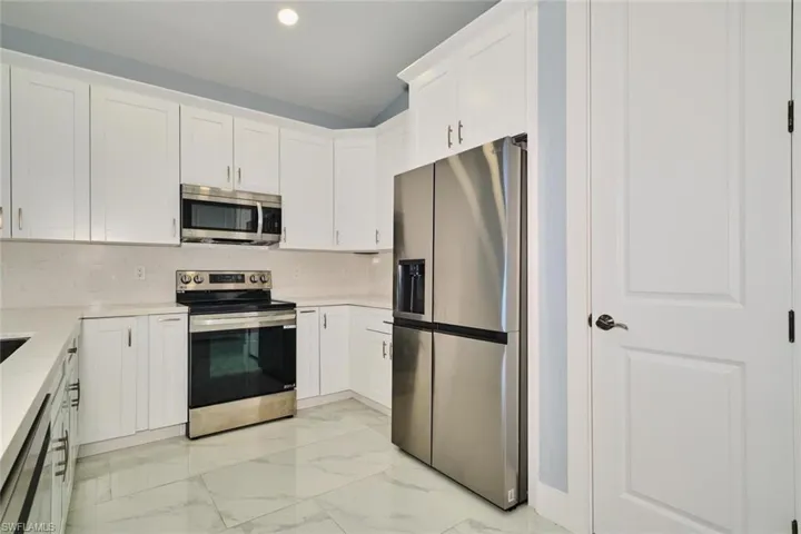 1918 Sw 1st St, Cape Coral, Florida 33991