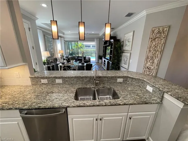 8328 Lucello Ter N, Naples, Florida 34114