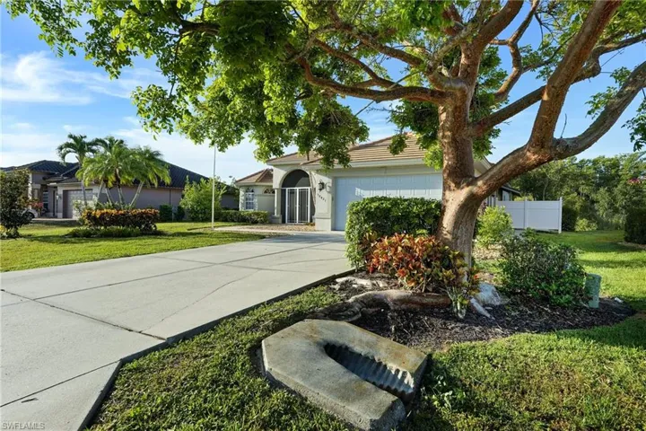 18421  Royal Hammock  BLVD, Naples, FL 34114