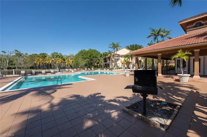 2190 Arbour Walk Cir 2221, Naples, Florida 34109