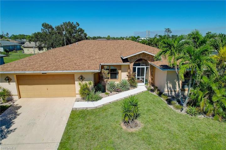 Oversized Corner Lot!