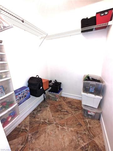 BR 3 WALK-IN CLOSET