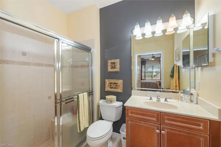 Main bathroom with tiled shower!