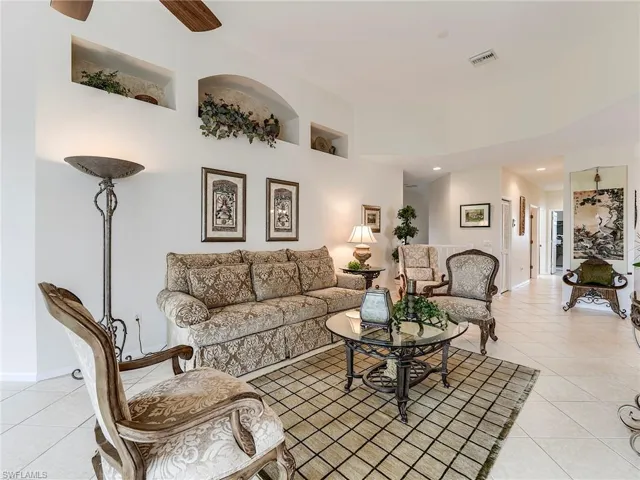 16125 Mount Abbey Way 201, Fort Myers, Florida 33908