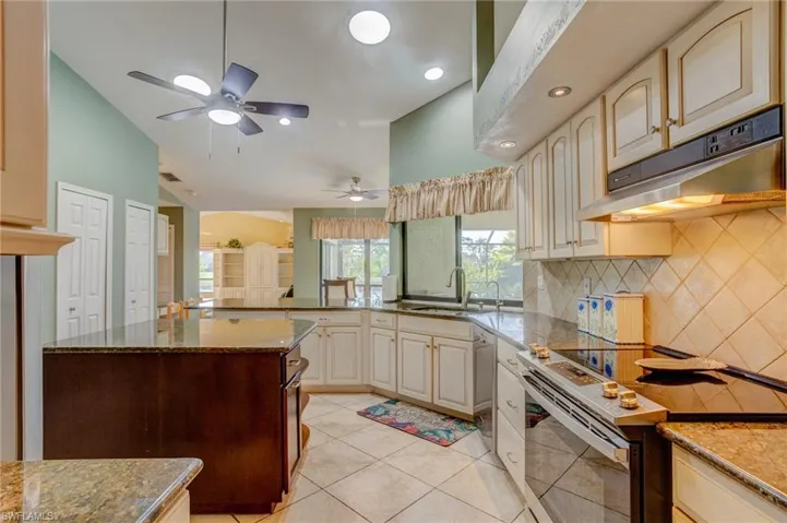 7584 Eagles Flight Ln, Fort Myers, Florida 33912