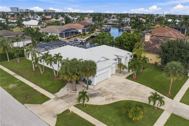 290 Heathwood Dr, Marco Island, Florida 34145