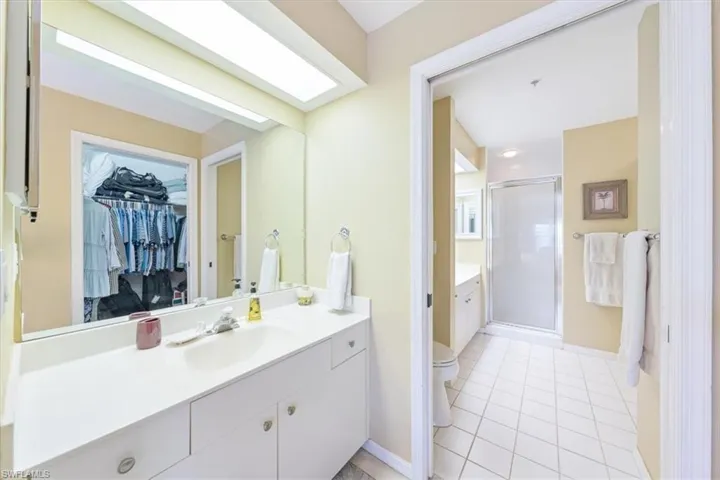 1032  Manor Lake  DR, Naples, FL 34110