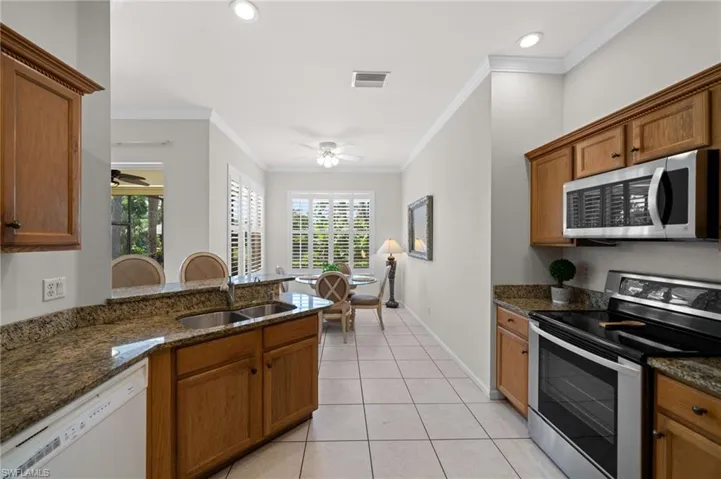6450  Birchwood  CT, Naples, FL 34109