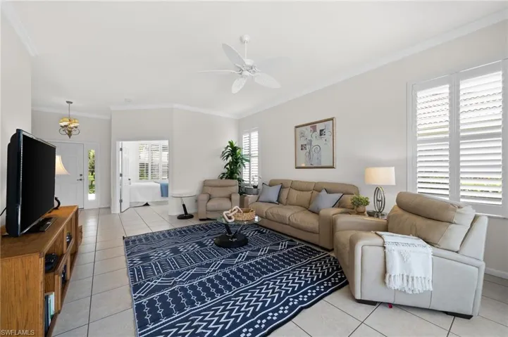 6450  Birchwood  CT, Naples, FL 34109