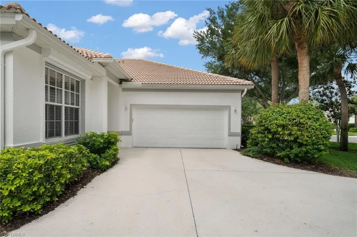 6450  Birchwood  CT, Naples, FL 34109