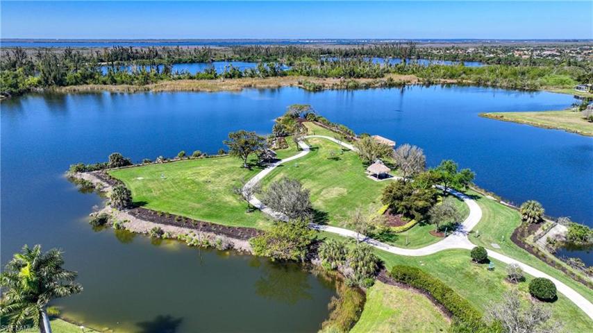 2600 Stonyhill CT, CAPE CORAL FL 33991