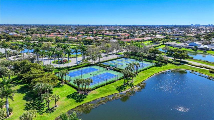 2600 Stonyhill CT, CAPE CORAL FL 33991