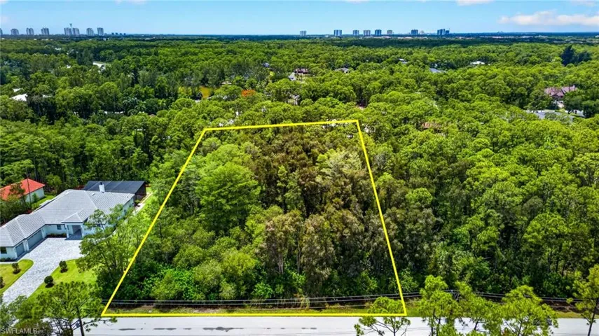 24376 Melaine Ln, Bonita Springs, Florida 34135