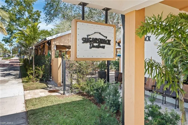 24376 Melaine Ln, Bonita Springs, Florida 34135
