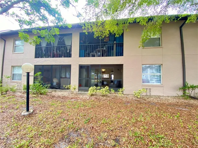 5725  Foxlake  DR, North Fort Myers, FL 33917