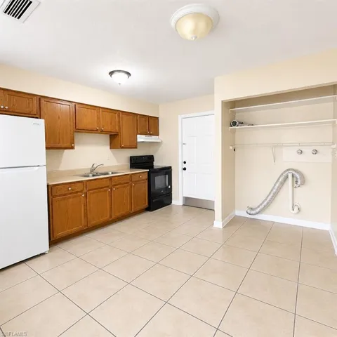 5469 6th Ave, Fort Myers, Florida 33907