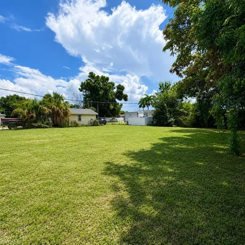5469 6th Ave, Fort Myers, Florida 33907
