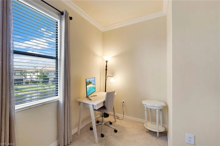 Owner's suite nook