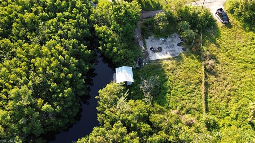 120  Dow  LN, NORTH FORT MYERS, FL 33917