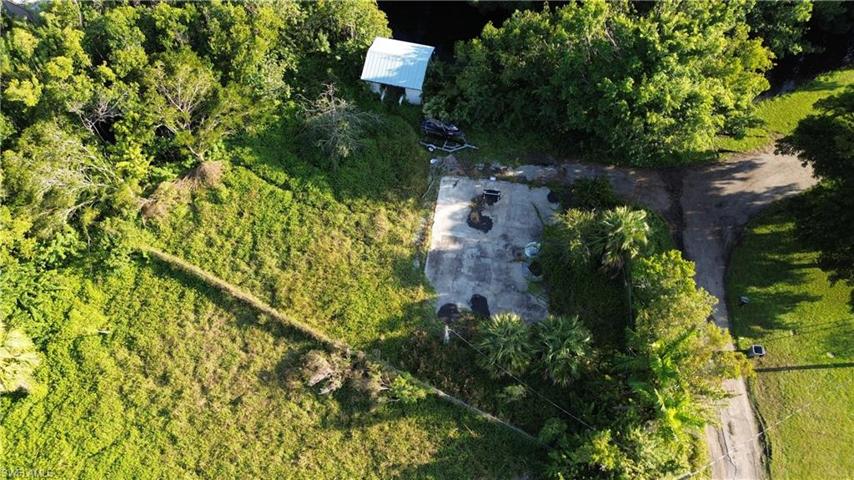120  Dow  LN, NORTH FORT MYERS, FL 33917