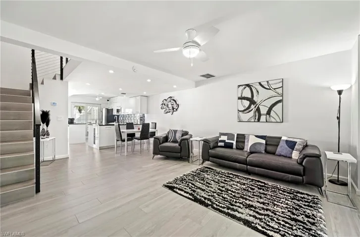 18034 San Carlos Blvd 103, Fort Myers Beach, Florida 33931