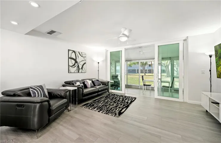 18034 San Carlos Blvd 103, Fort Myers Beach, Florida 33931