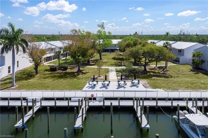 18034 San Carlos Blvd 103, Fort Myers Beach, Florida 33931