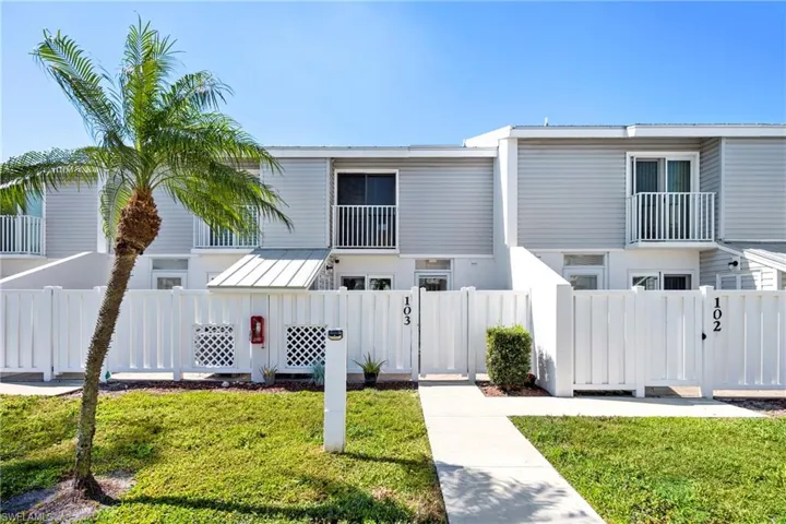 18034 San Carlos Blvd 103, Fort Myers Beach, Florida 33931