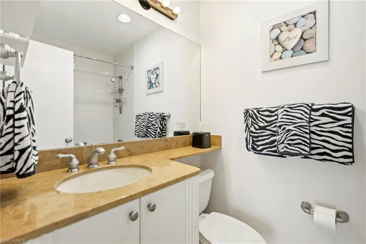 18034 San Carlos Blvd 103, Fort Myers Beach, Florida 33931