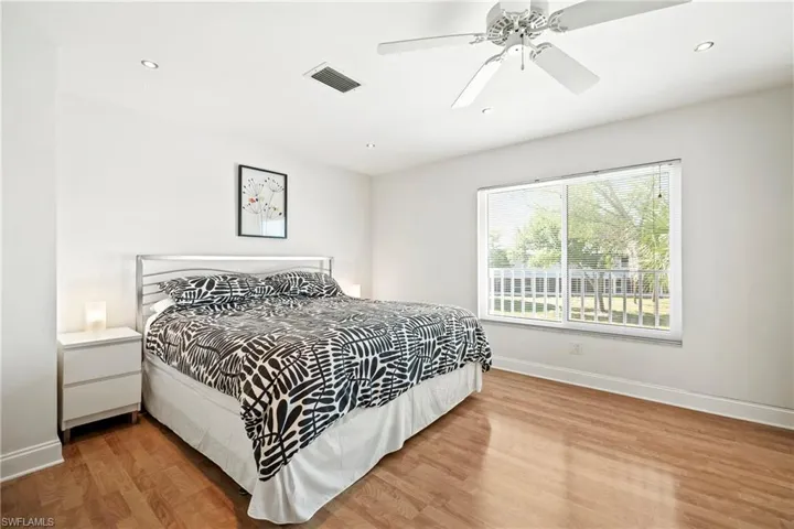 18034 San Carlos Blvd 103, Fort Myers Beach, Florida 33931