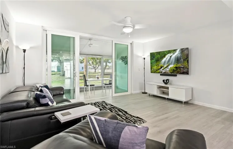 18034 San Carlos Blvd 103, Fort Myers Beach, Florida 33931