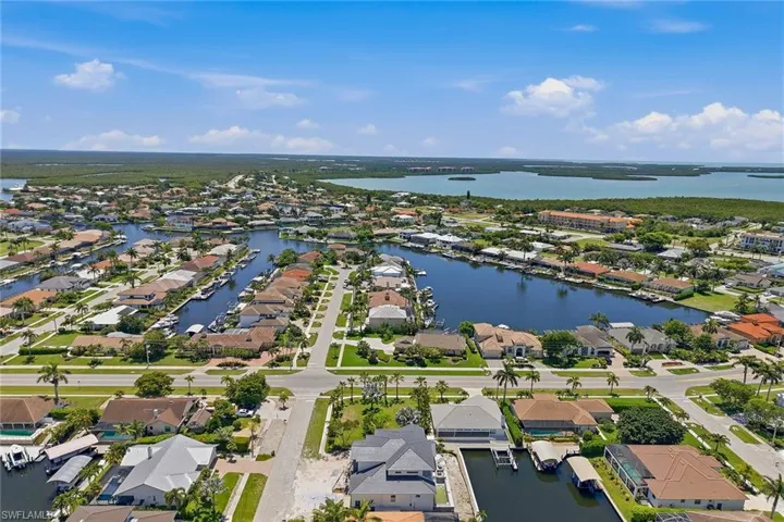 1790 Maywood Ct, Marco Island, Florida 34145