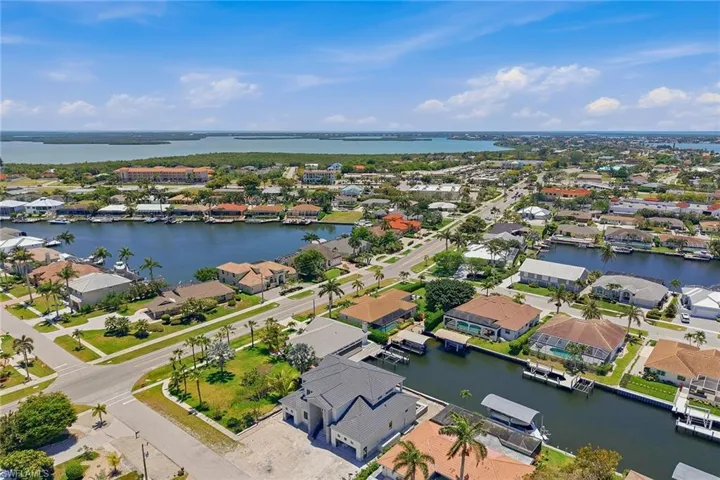 1790 Maywood Ct, Marco Island, Florida 34145