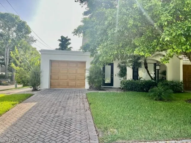 1140 5th St S A, Naples, Florida 34102