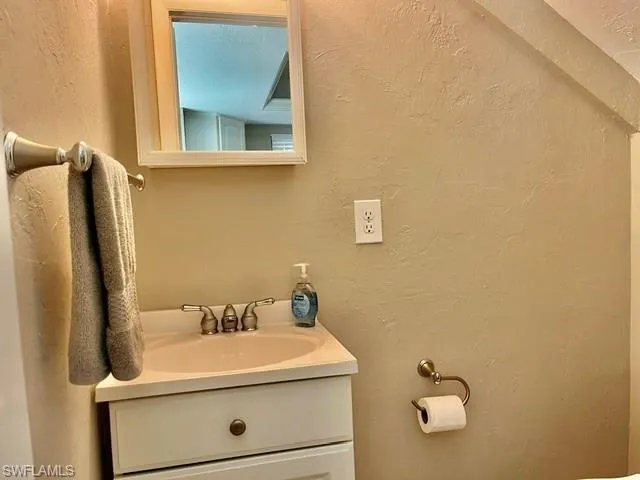 1140 5th St S A, Naples, Florida 34102
