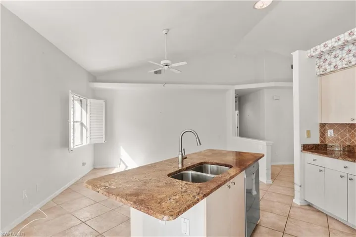 1159 Silverstrand Dr, Naples Fl 34110